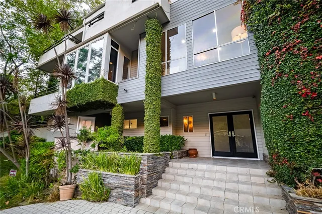 $3,680,000 | 1833 Roscomare Road, Los Angeles, CA 90077