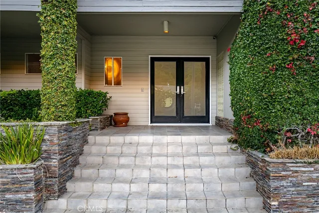 $3,680,000 | 1833 Roscomare Road, Los Angeles, CA 90077