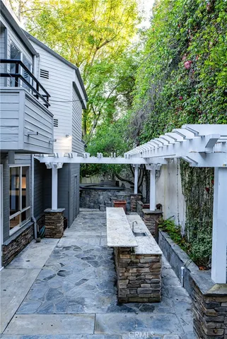 $3,680,000 | 1833 Roscomare Road, Los Angeles, CA 90077