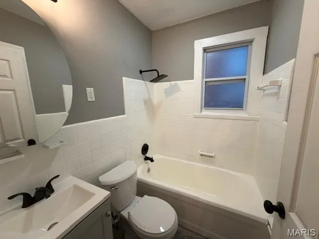 $1,200 | 4505 June Avenue, Northwoods, MO 63121