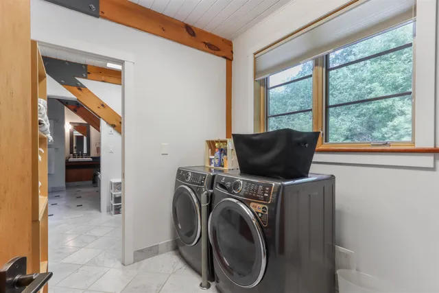 $899,000 | 1128 Taylor Road, Amherst Junction, WI 54407