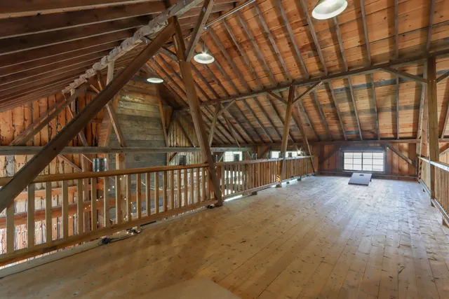 $899,000 | 1128 Taylor Road, Amherst Junction, WI 54407