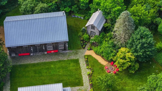 $899,000 | 1128 Taylor Road, Amherst Junction, WI 54407