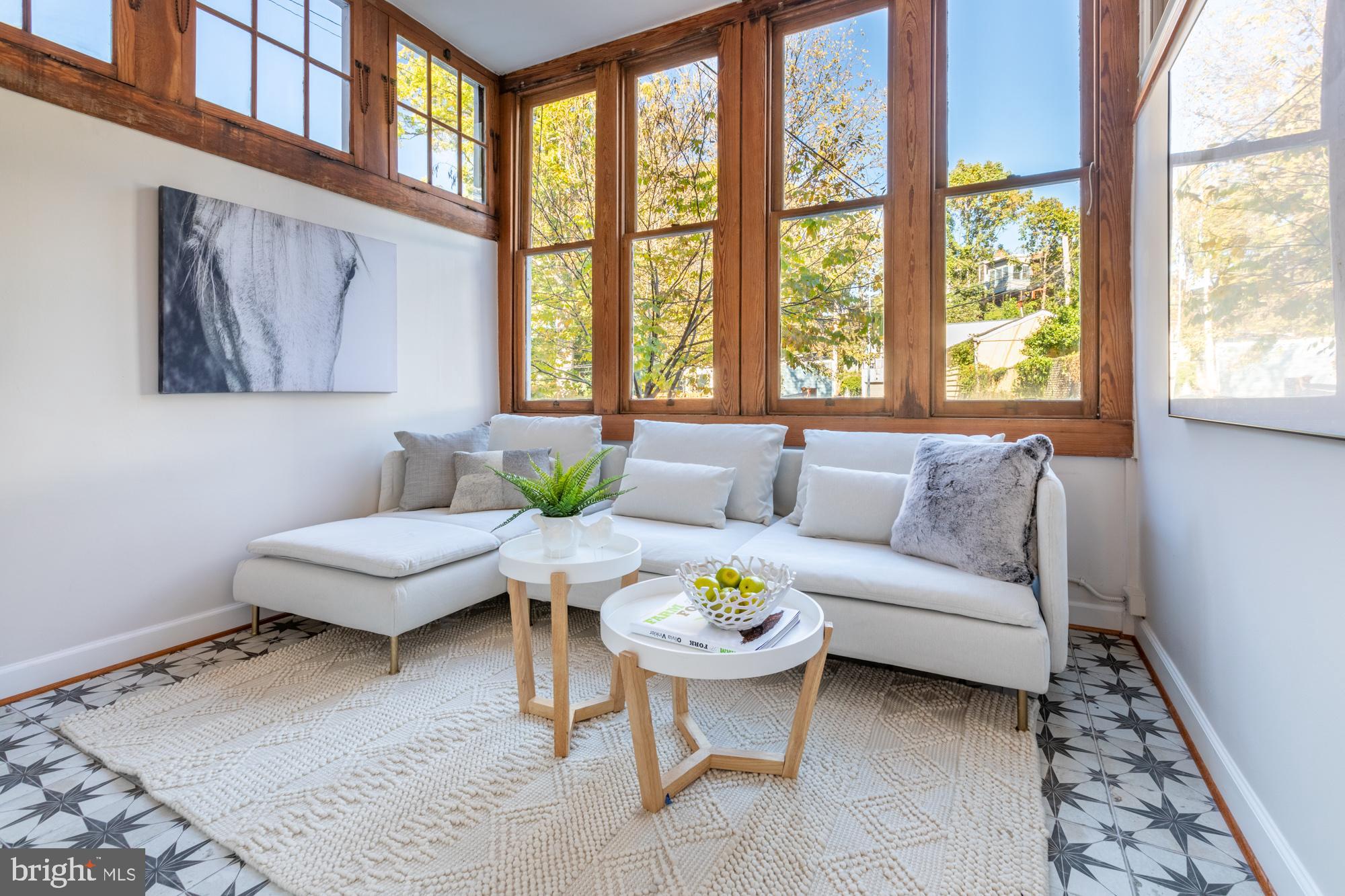 1927 Park Road Northwest Washington, DC 20010 - Photo 17 of 61 Sunroom ideal for lounging or libations