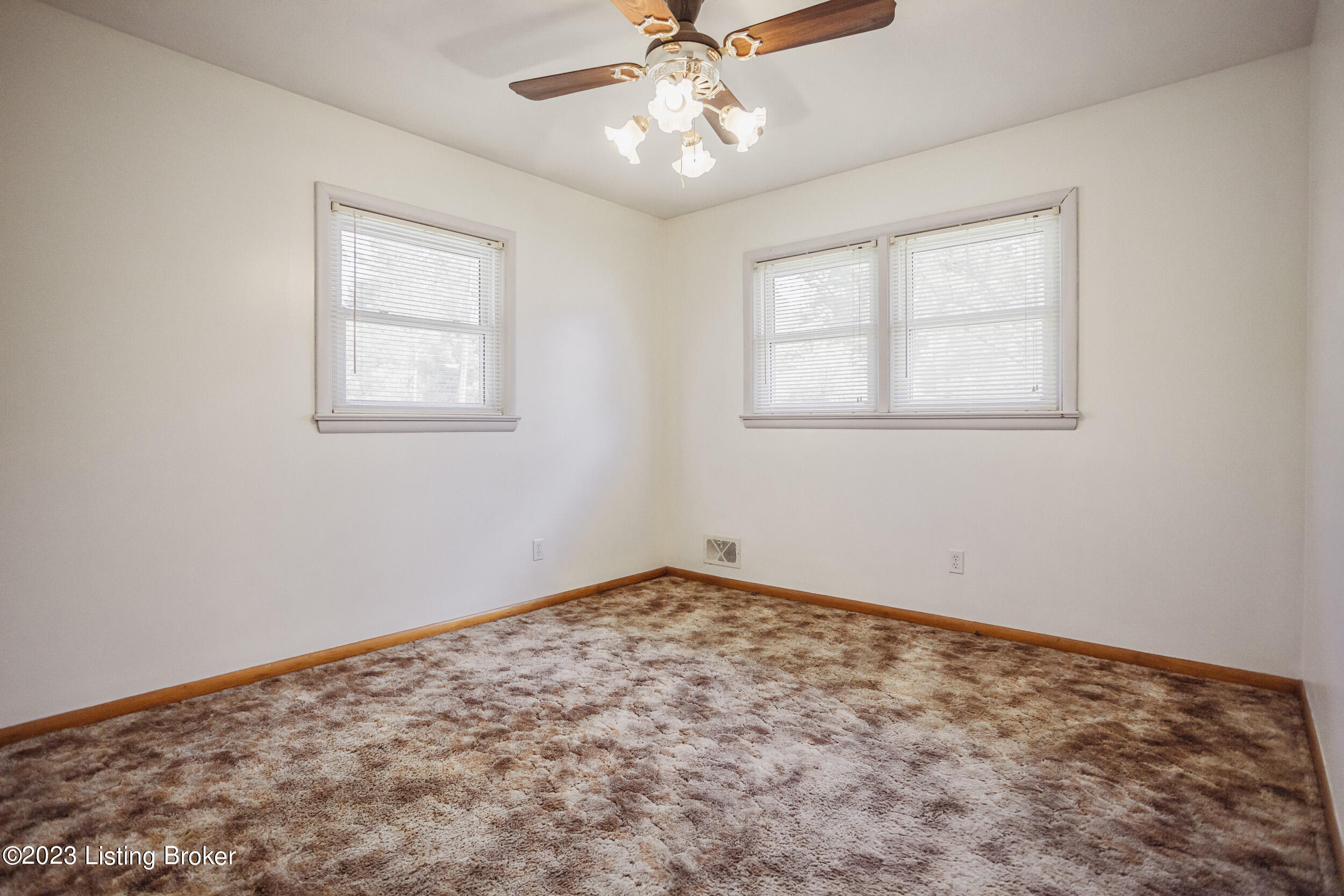 6308 Hunters Grove Road Louisville, KY 40216 - Photo 33 of 46 6308 Hunters Grove Rd-33