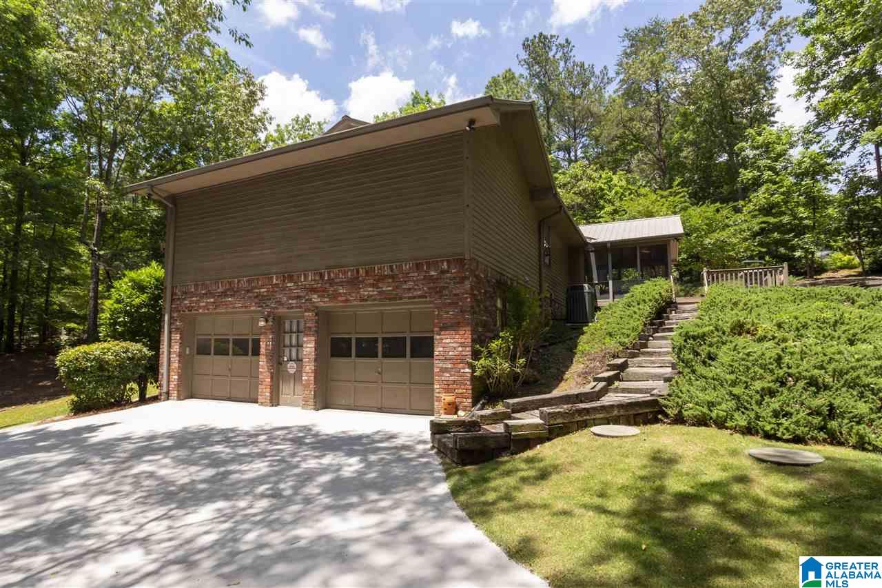 305 Miller Circle Pelham, AL 35124 - Photo 4 of 43