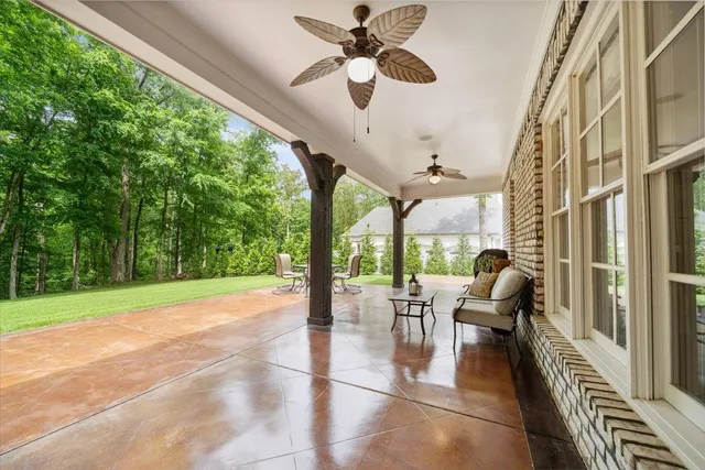 a view of a house with a big yard
