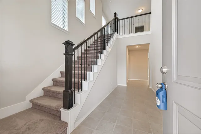 a view of entryway and hall