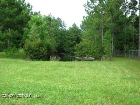 1269 Yellow Water Road Jacksonville, FL 32234 - Photo 4 of 7 yard