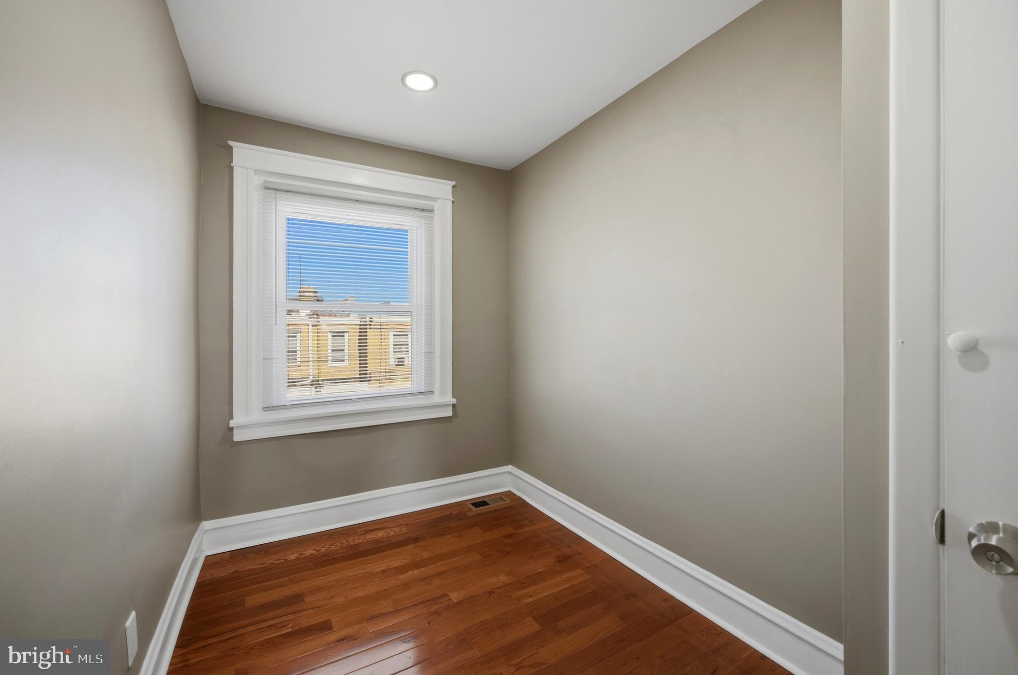 7043 Radbourne Road Upper Darby, PA 19082 - Photo 16 of 23