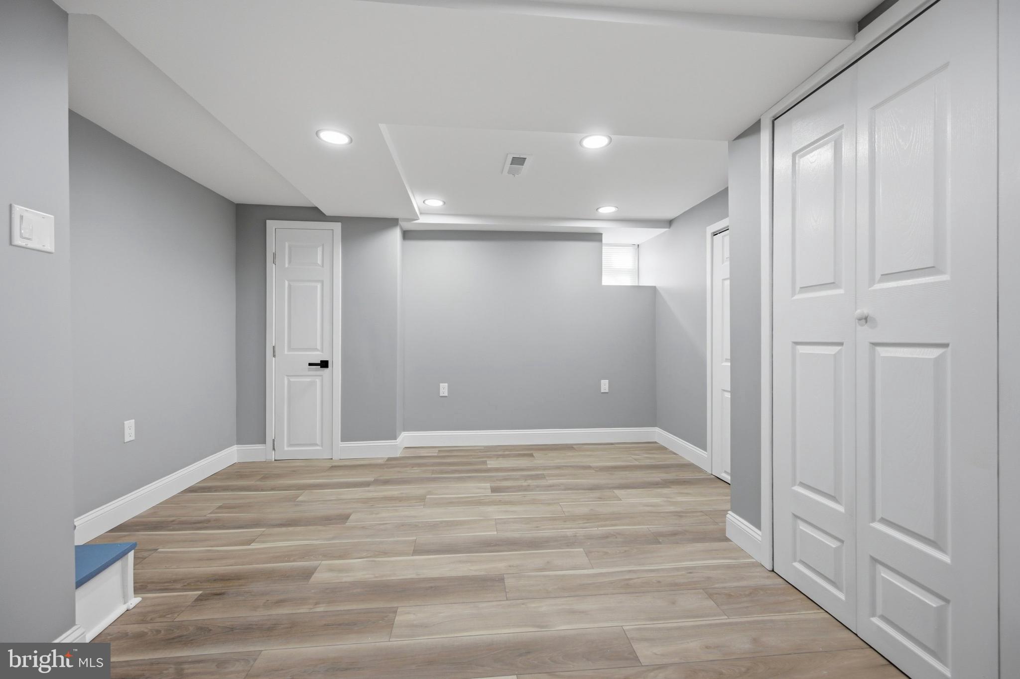 7043 Radbourne Road Upper Darby, PA 19082 - Photo 19 of 23