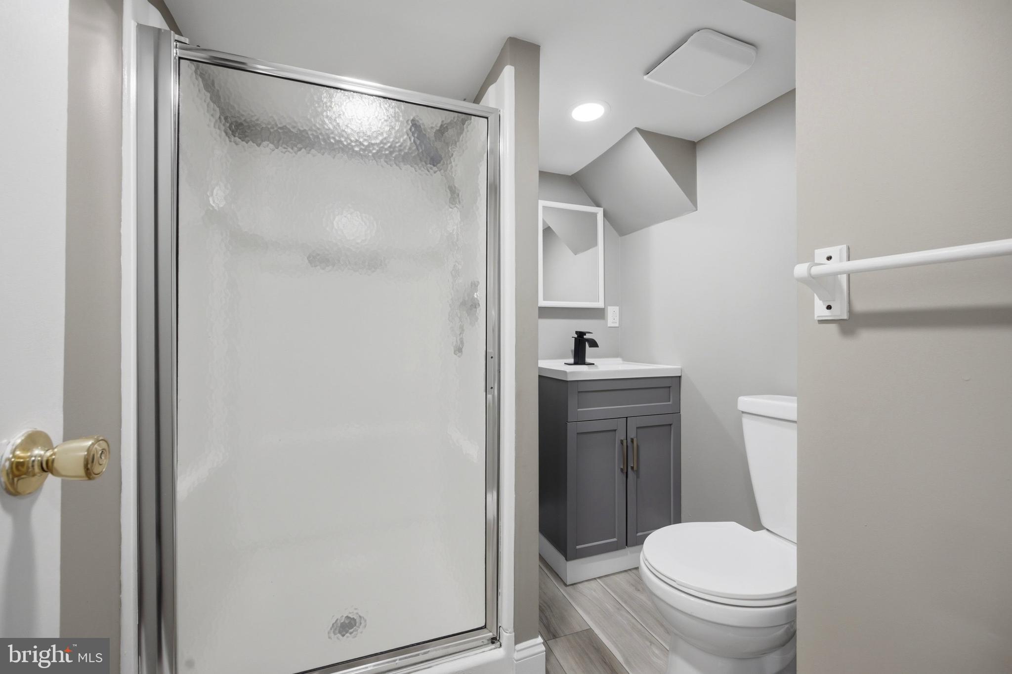 7043 Radbourne Road Upper Darby, PA 19082 - Photo 21 of 23