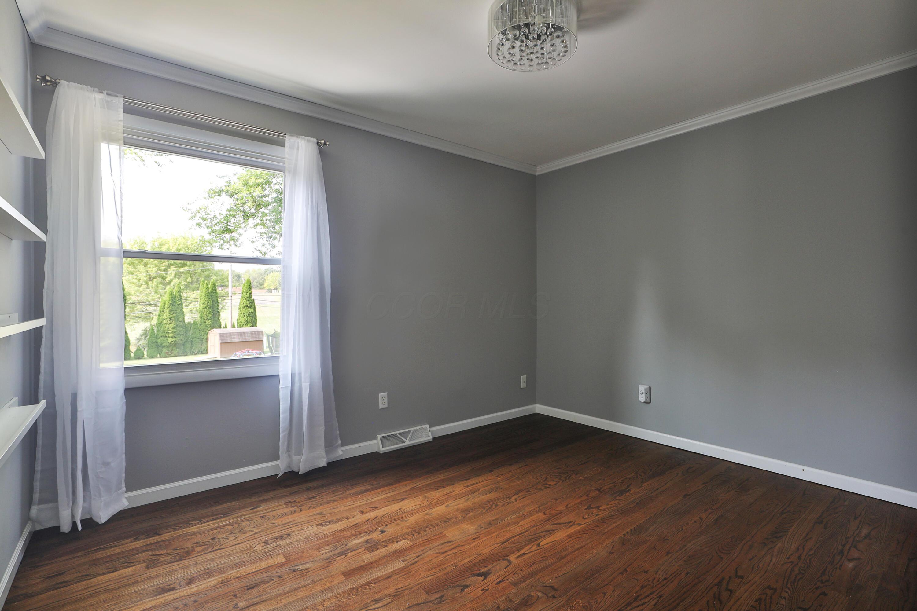 885 Old Farm Road Columbus, OH 43213 - Photo 25 of 46 885-OldFarmRd-25