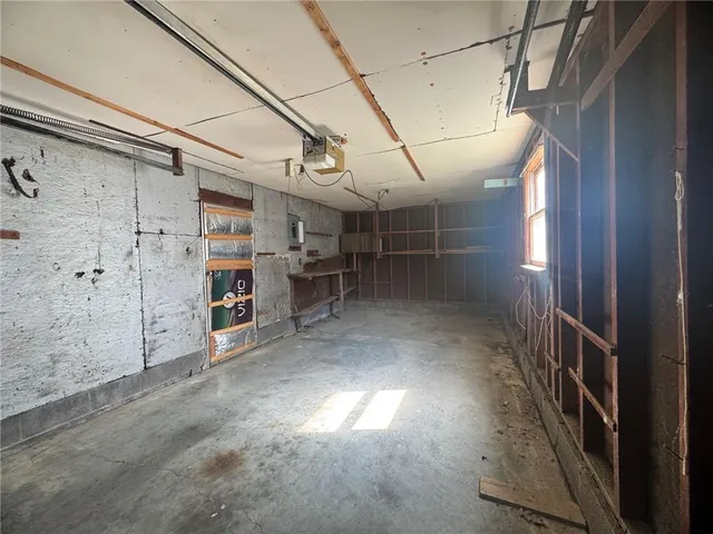 $125,000 | 717 North Houston Street, Adrian, MO 64720