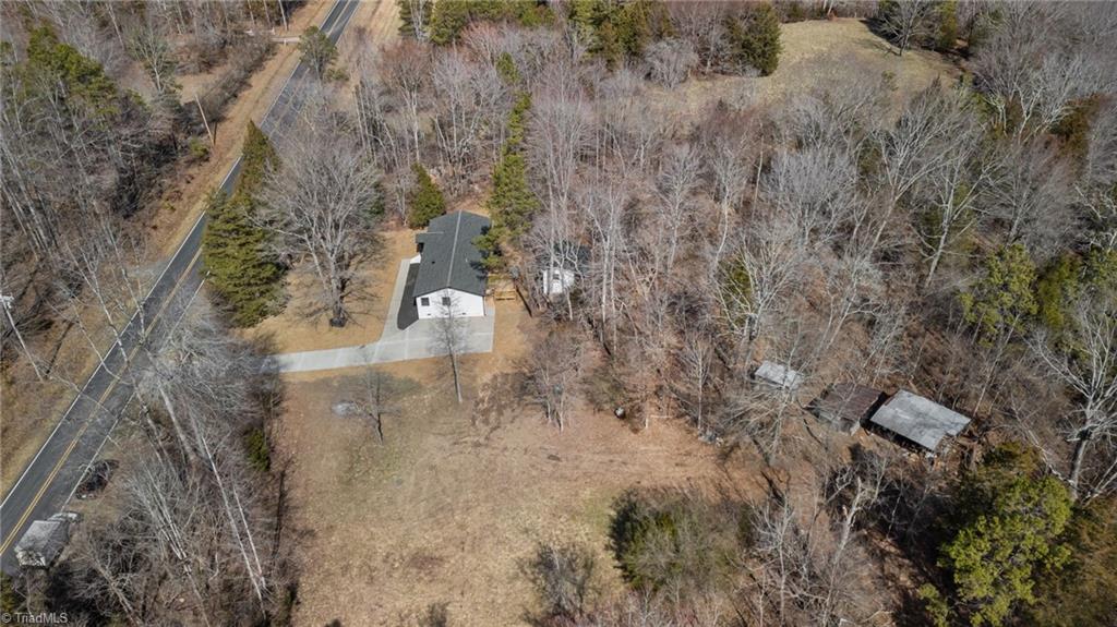 2378 Thayer Road Trinity, NC 27370 - Photo 2 of 32
