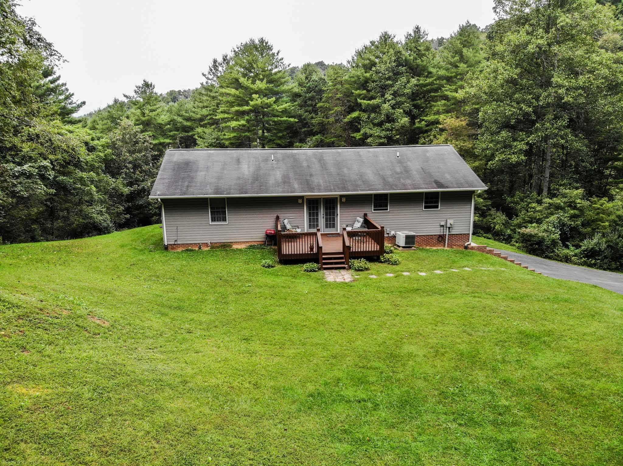 2900 Pilot Road Christiansburg, VA 24073 - Photo 7 of 59 Gallery Image 7