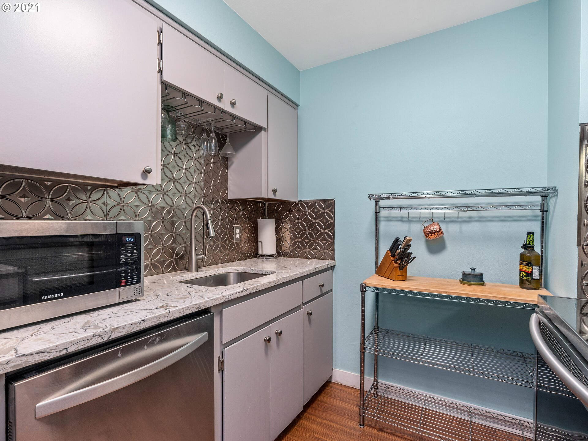15938 Quarry Road, Unit 3A Lake Oswego, OR 97035 - Photo 12 of 21 Gallery Image 12