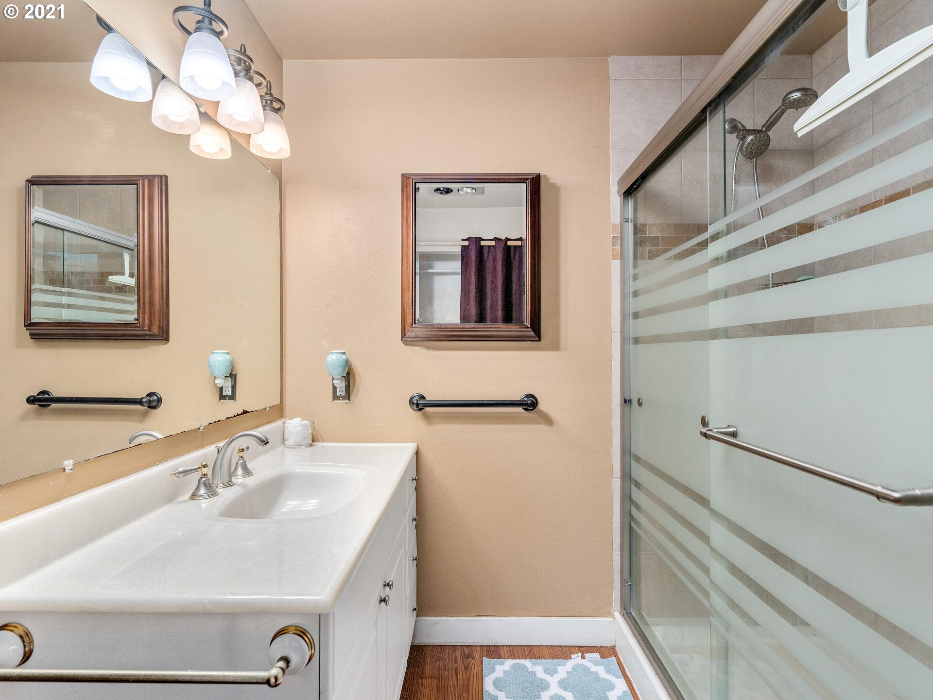 15938 Quarry Road, Unit 3A Lake Oswego, OR 97035 - Photo 19 of 21 Gallery Image 19