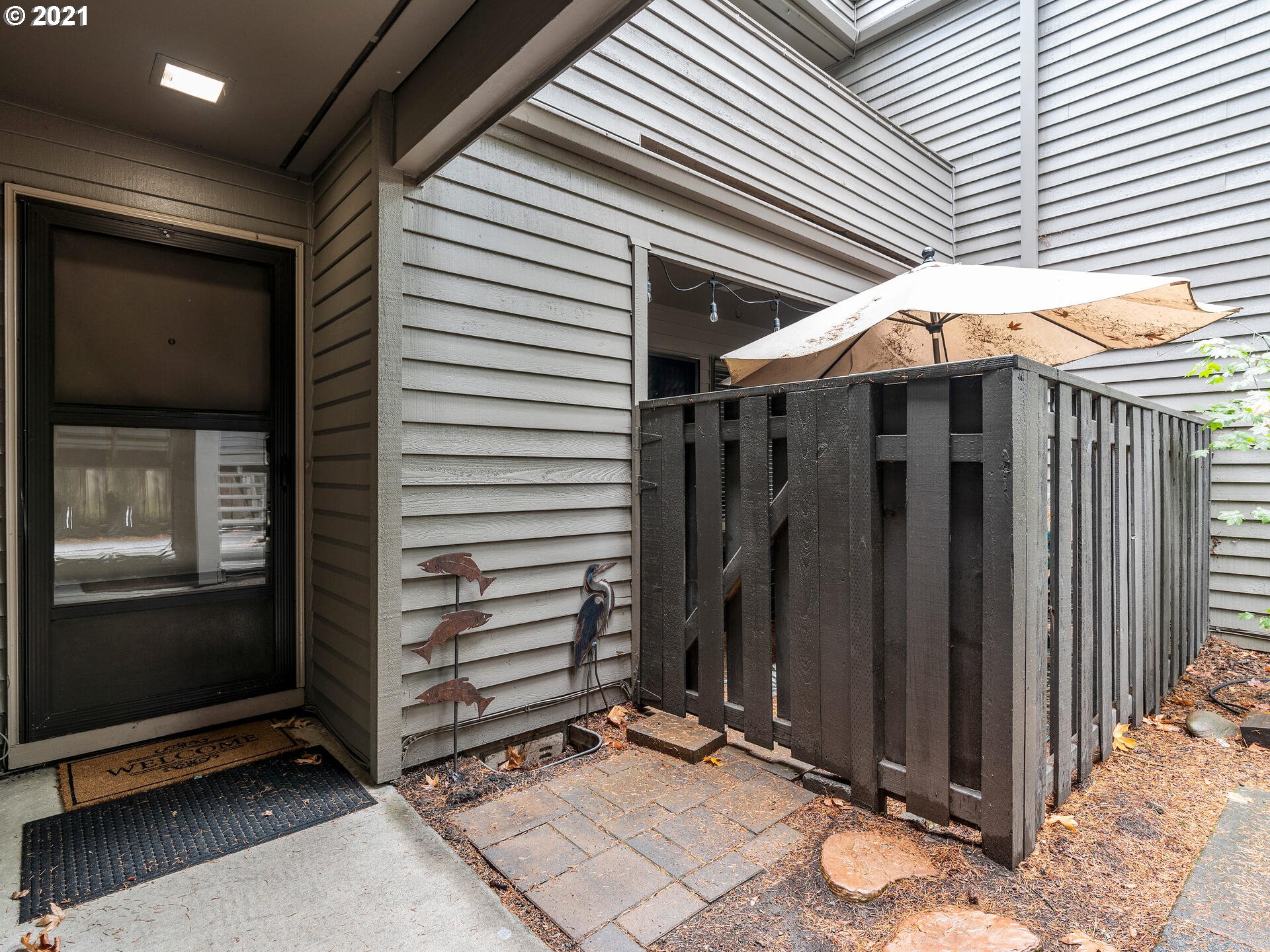 15938 Quarry Road, Unit 3A Lake Oswego, OR 97035 - Photo 3 of 21 Gallery Image 3