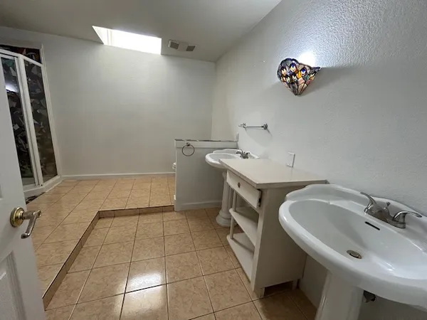 $1,750 | 109 North Main Street, Unit A, Taylor, TX 76574