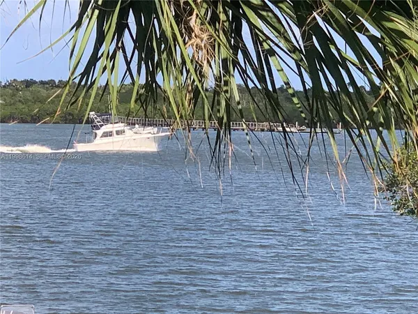 $449,000 | 6082 Southeast Landing Way, Unit 10, Stuart, FL 34997