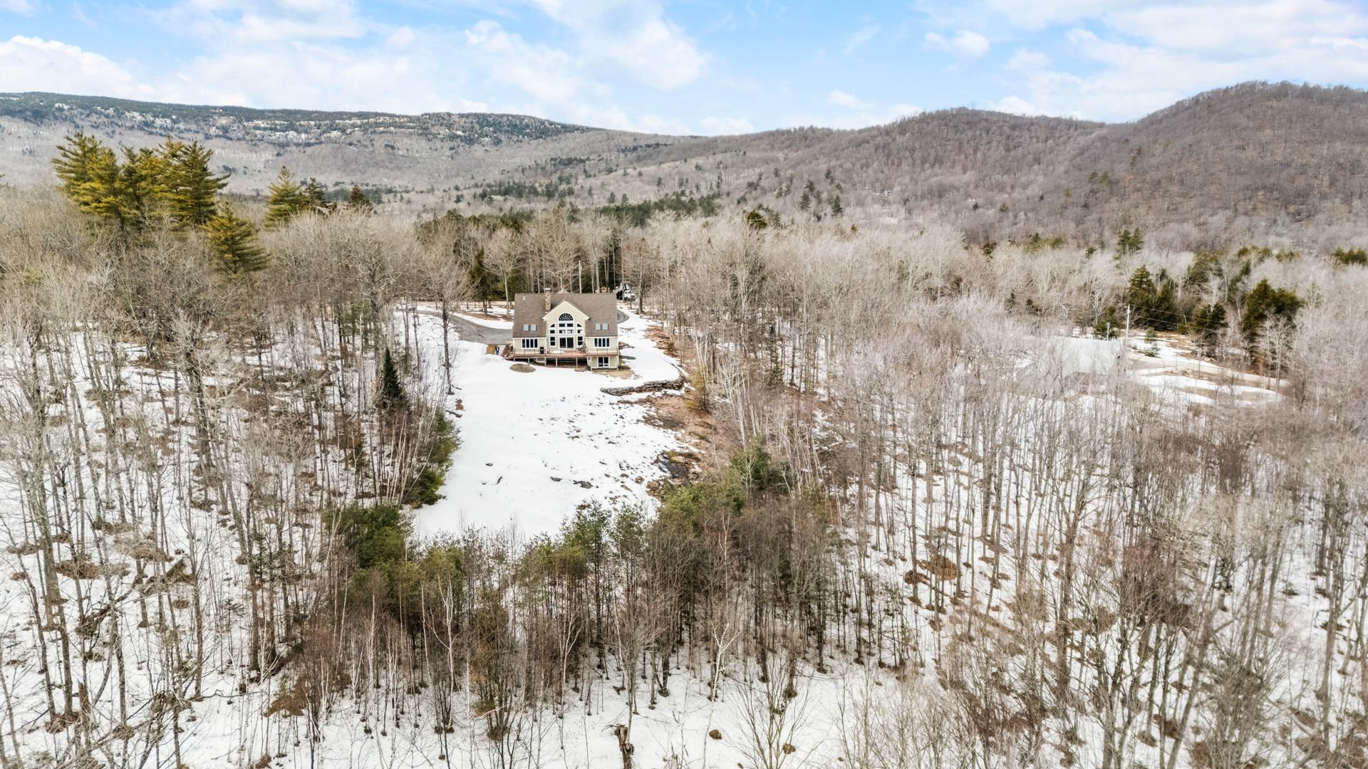 155 Top Of The World Road Grantham, NH 03753 - Photo 3 of 50