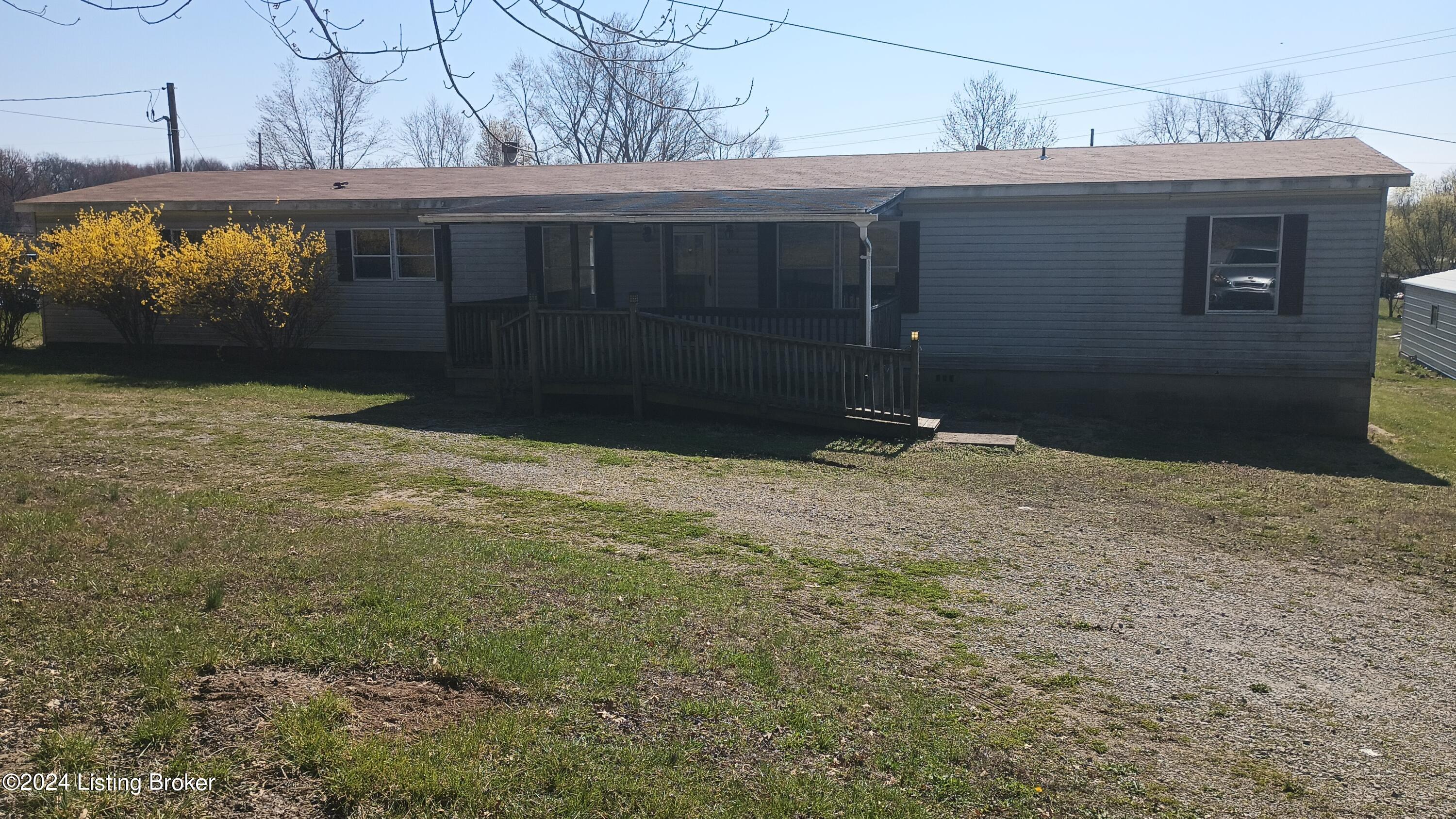 945 Chillicoop Road Shepherdsville, KY 40165 - Photo 1 of 16 front