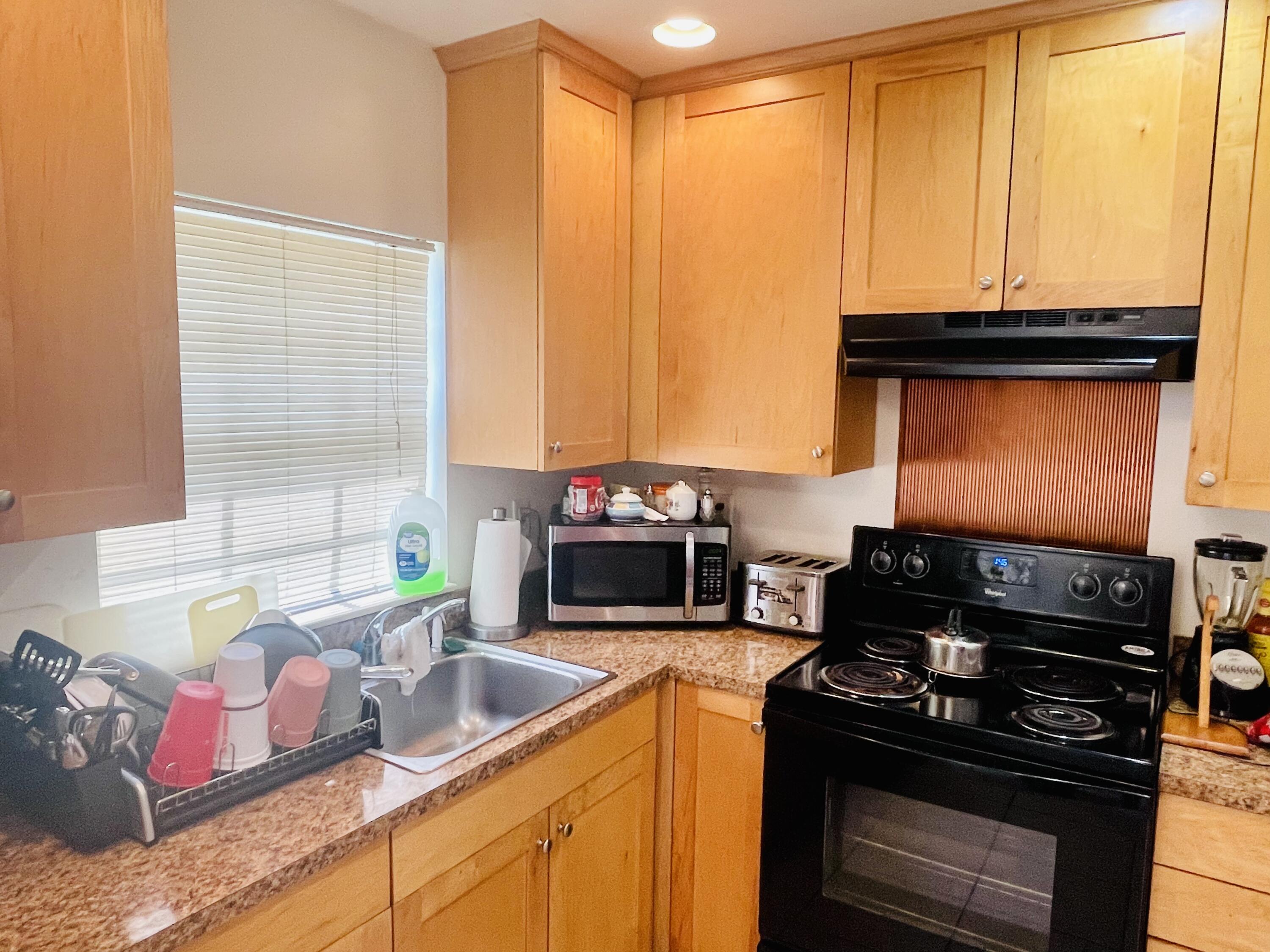 957 West 7th Street Riviera Beach, FL 33404 - Photo 23 of 30 IMG_0536