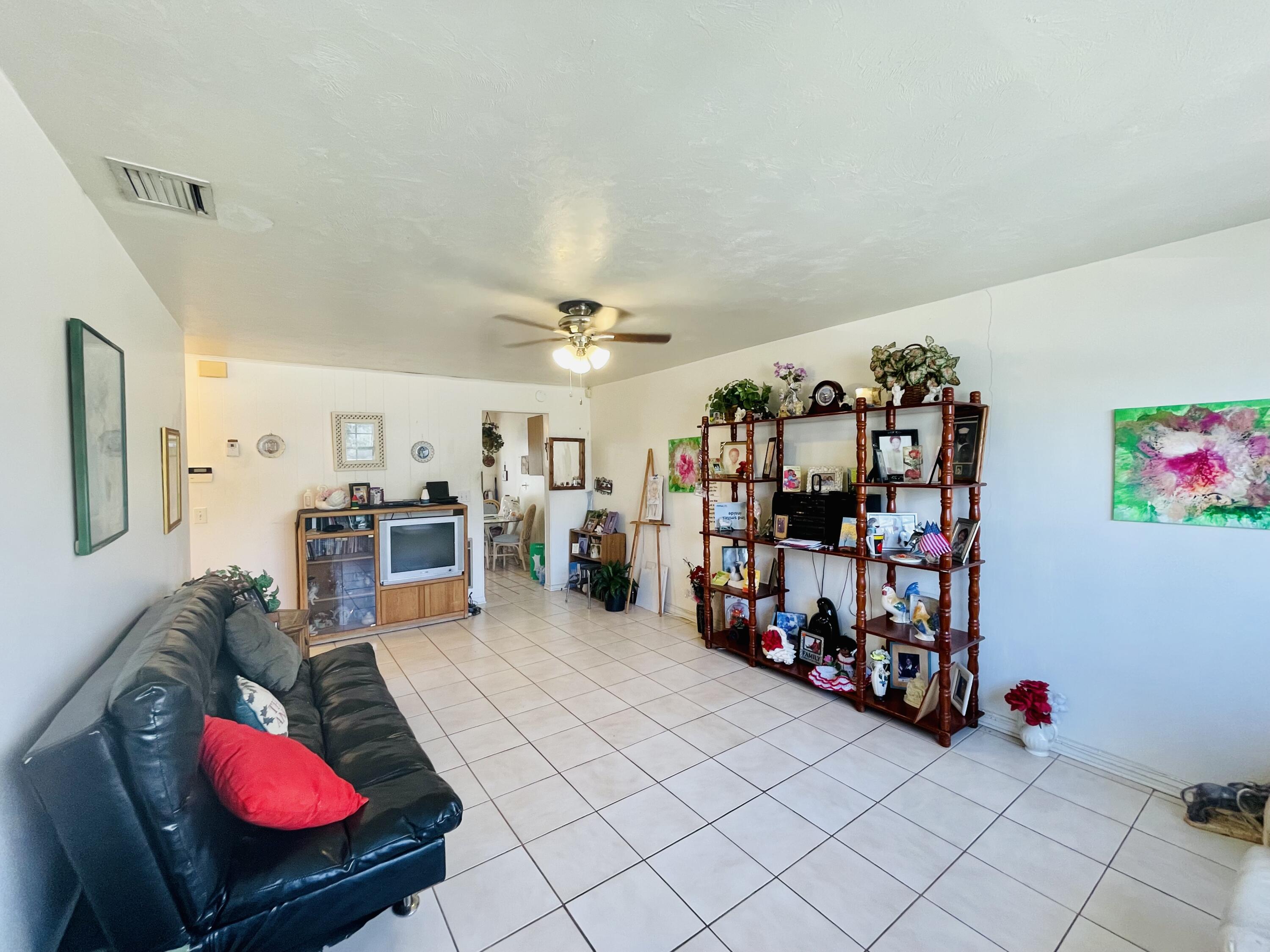 957 West 7th Street Riviera Beach, FL 33404 - Photo 3 of 30 Unit 1