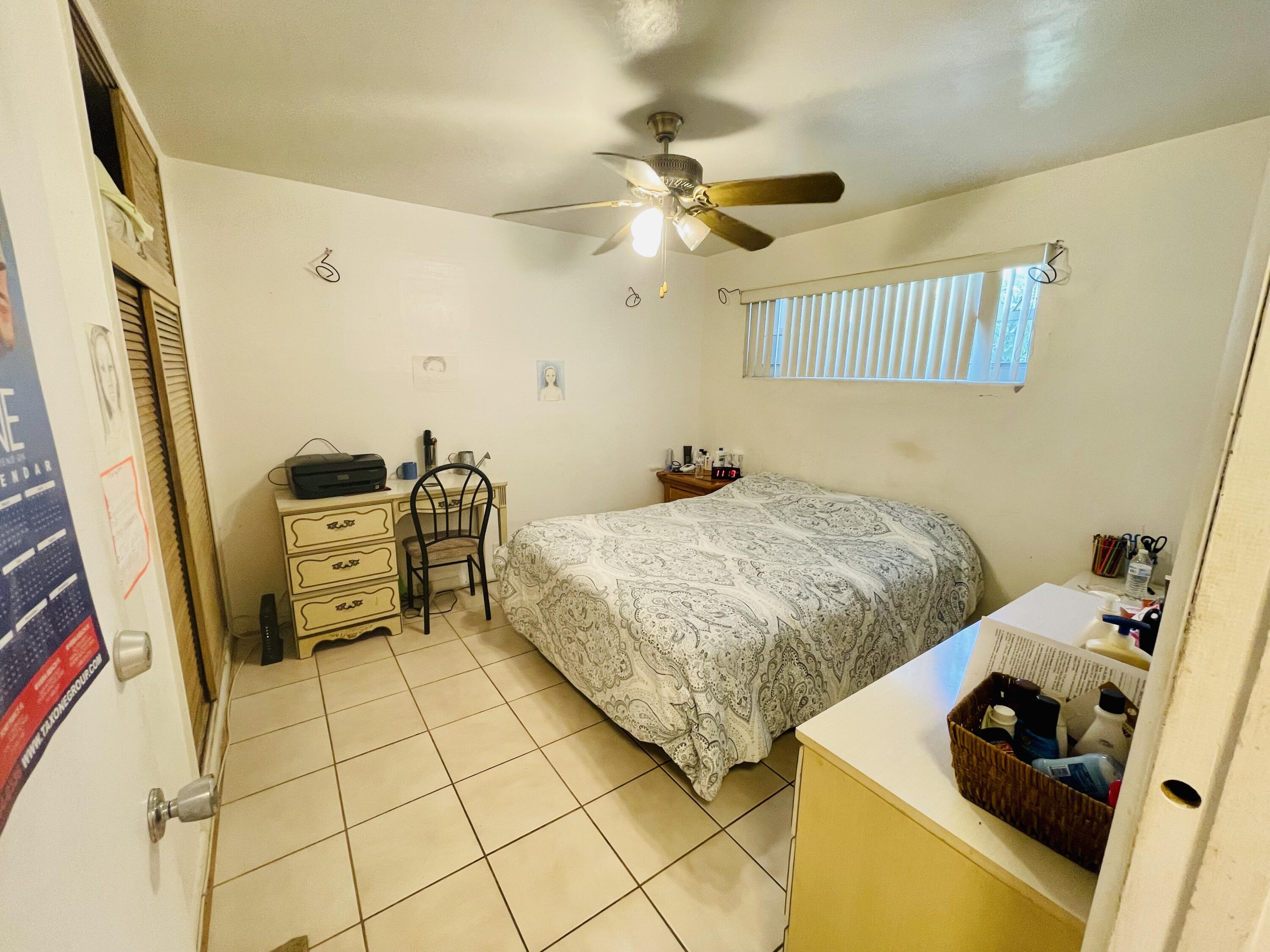 957 West 7th Street Riviera Beach, FL 33404 - Photo 8 of 30 Unit 1