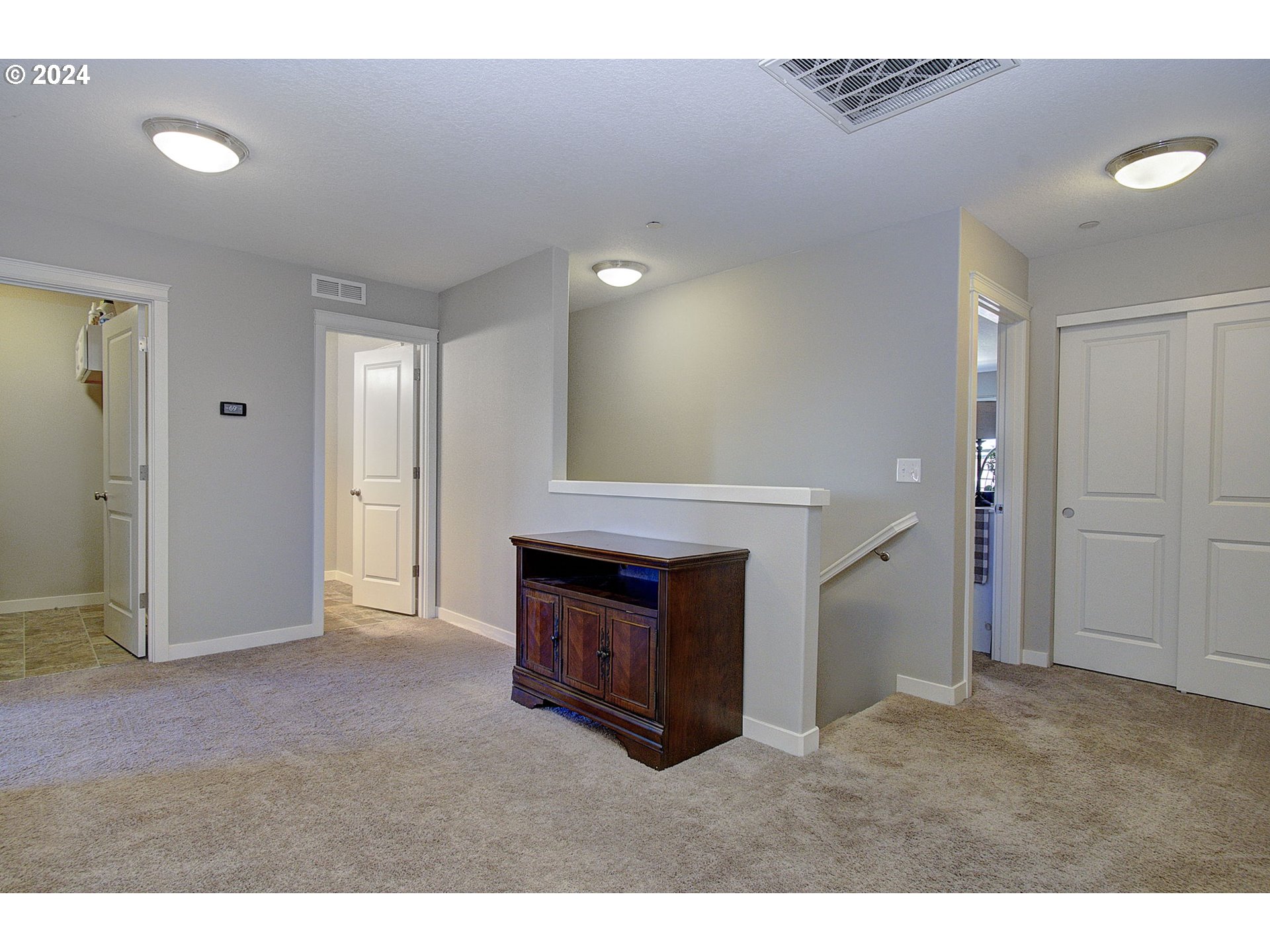 146 North 44th Place Ridgefield, WA 98642 - Photo 14 of 30 a room with furniture and a fireplace
