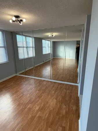 $54,900 | 4300 West Ford City Drive, Unit 401A, Chicago, IL 60652