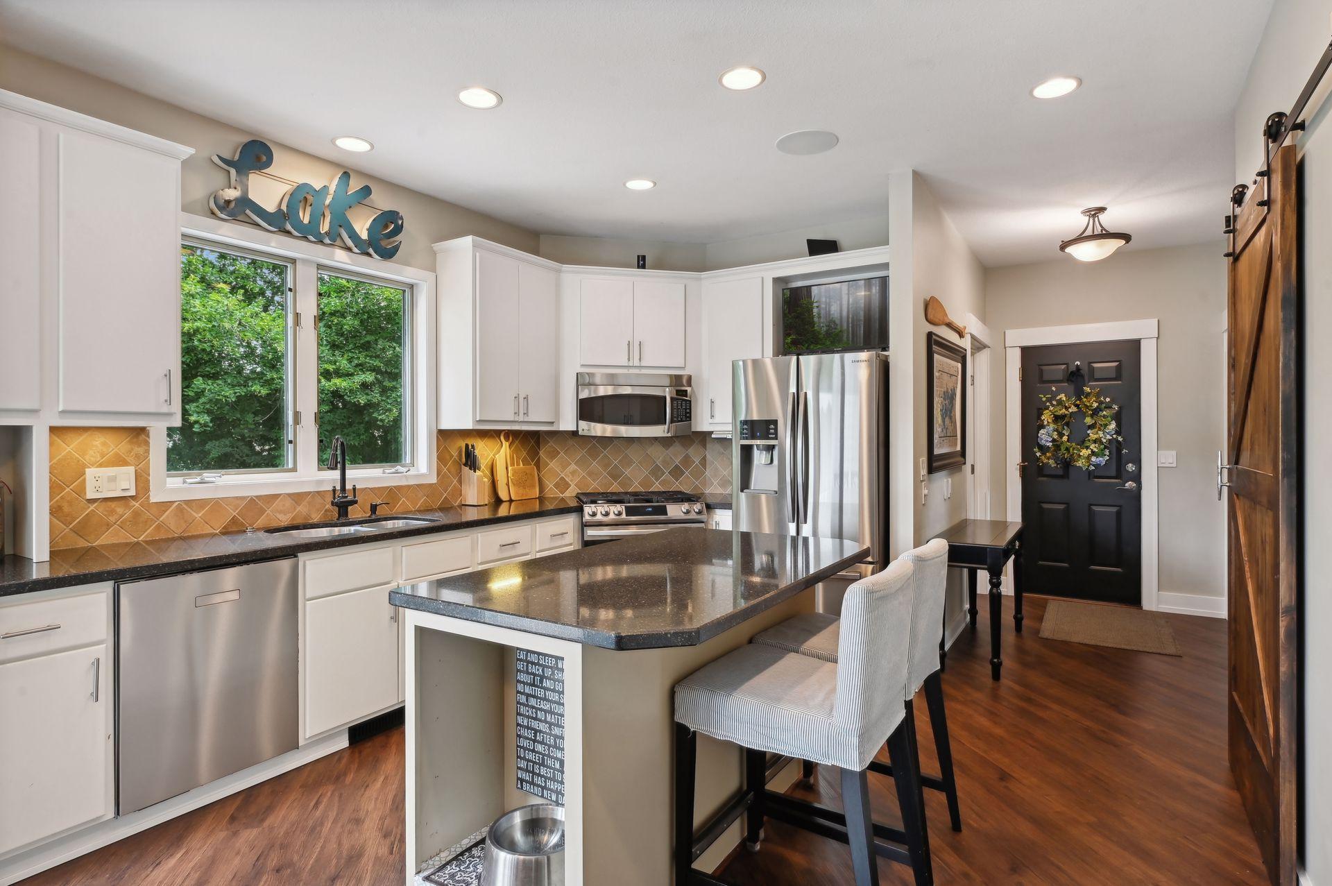 399 Ridgeview Drive Wayzata, MN 55391 - Photo 16 of 60