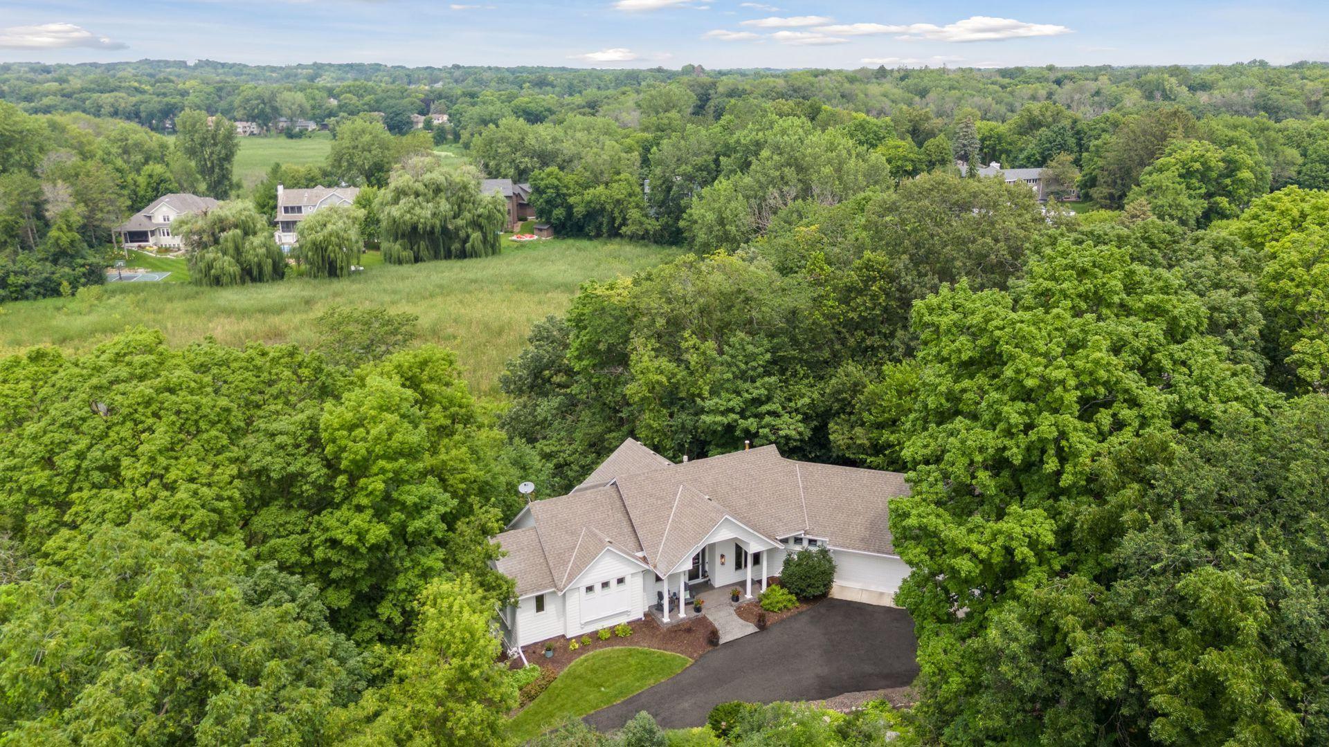 399 Ridgeview Drive Wayzata, MN 55391 - Photo 23 of 60