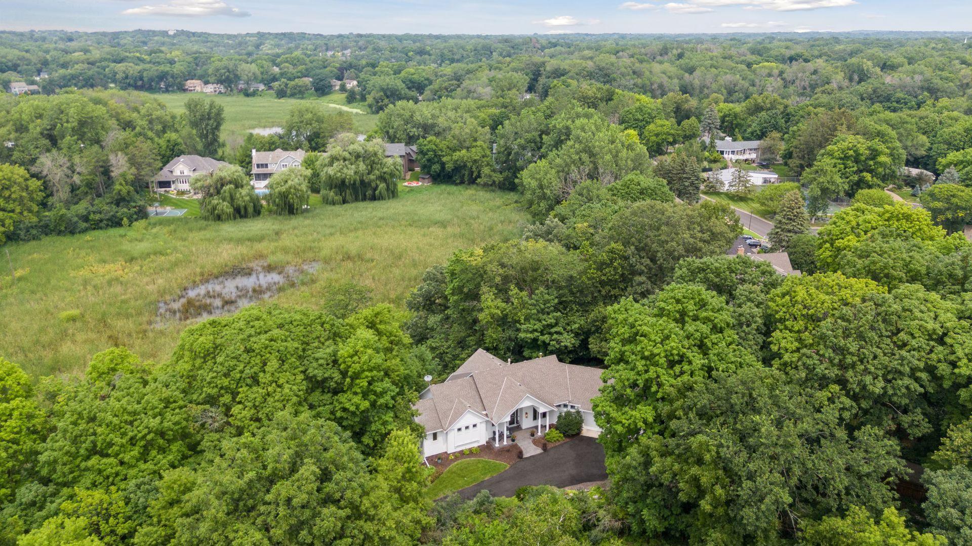 399 Ridgeview Drive Wayzata, MN 55391 - Photo 24 of 60