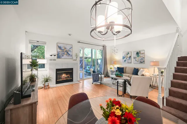 $1,099,000 | 35 Danville Oak Place, Danville, CA 94526