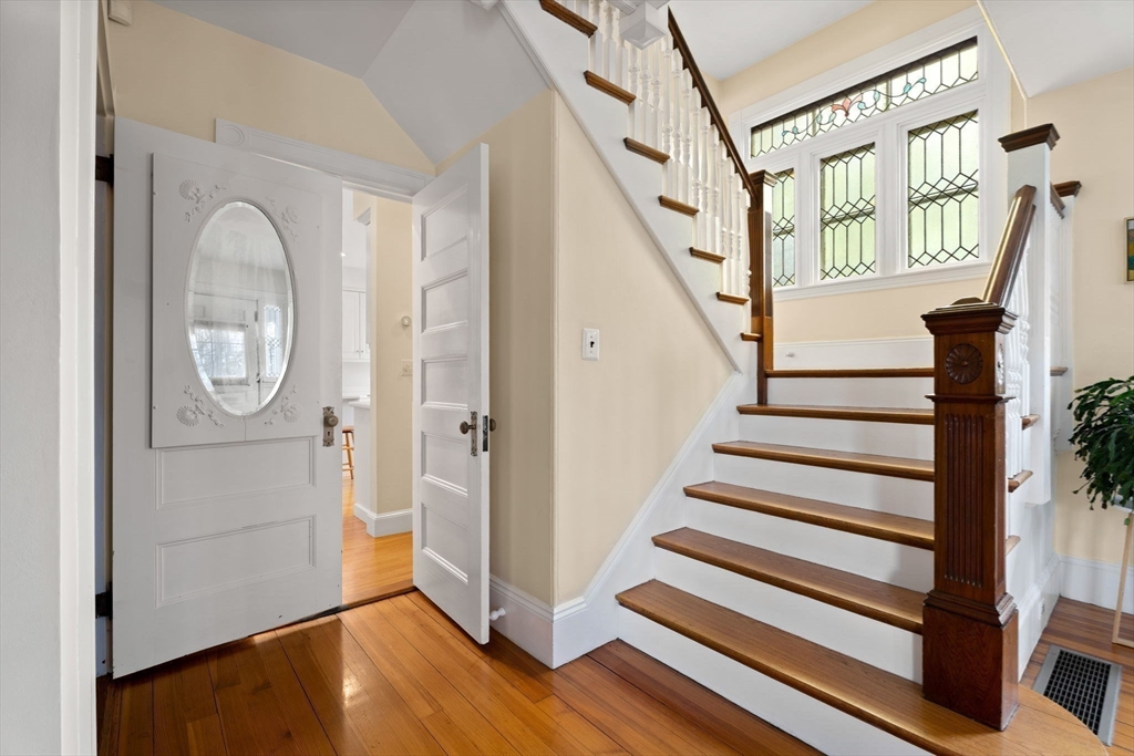 67 Frothingham Street Milton, MA 02186 - Photo 7 of 42