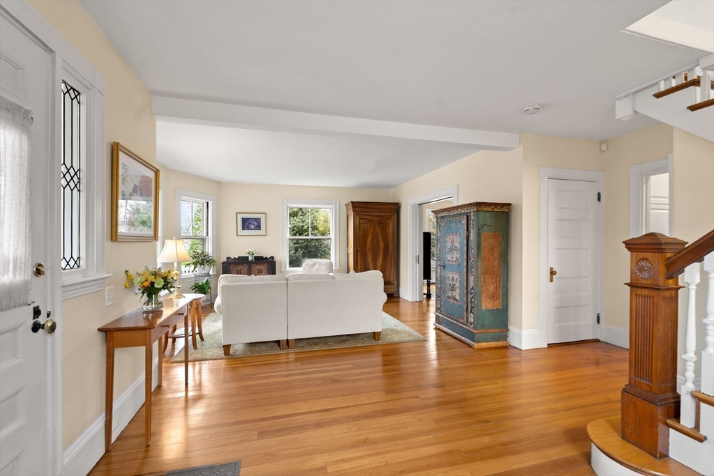 67 Frothingham Street Milton, MA 02186 - Photo 8 of 42