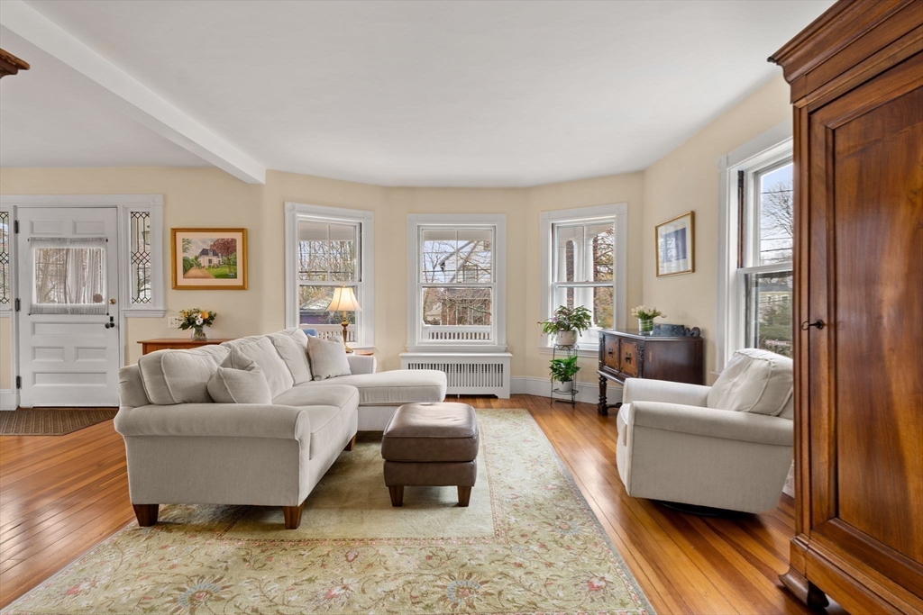 67 Frothingham Street Milton, MA 02186 - Photo 9 of 42