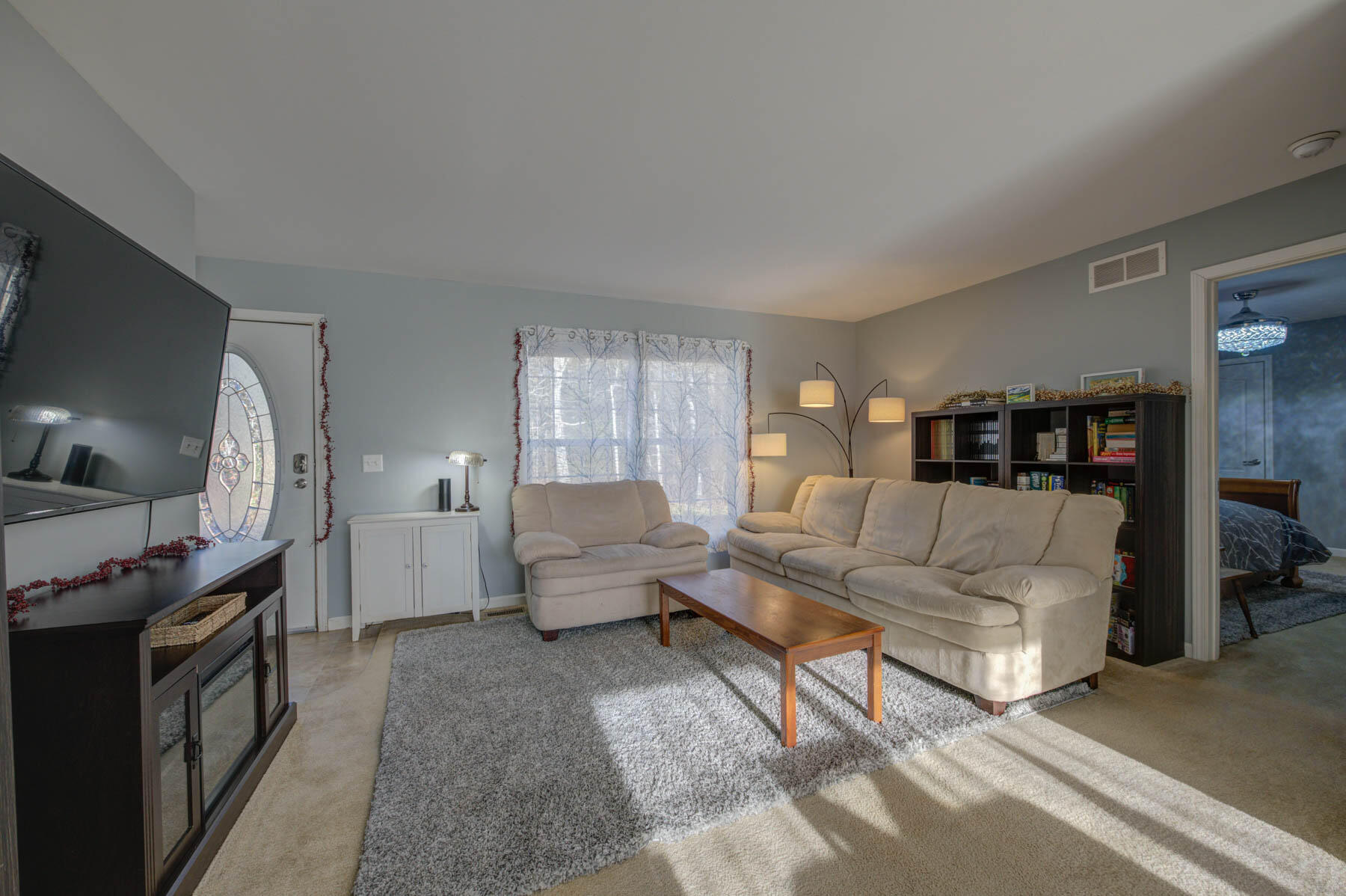 368 East Neck Road Nobleboro, ME 04555 - Photo 6 of 28 Living Room