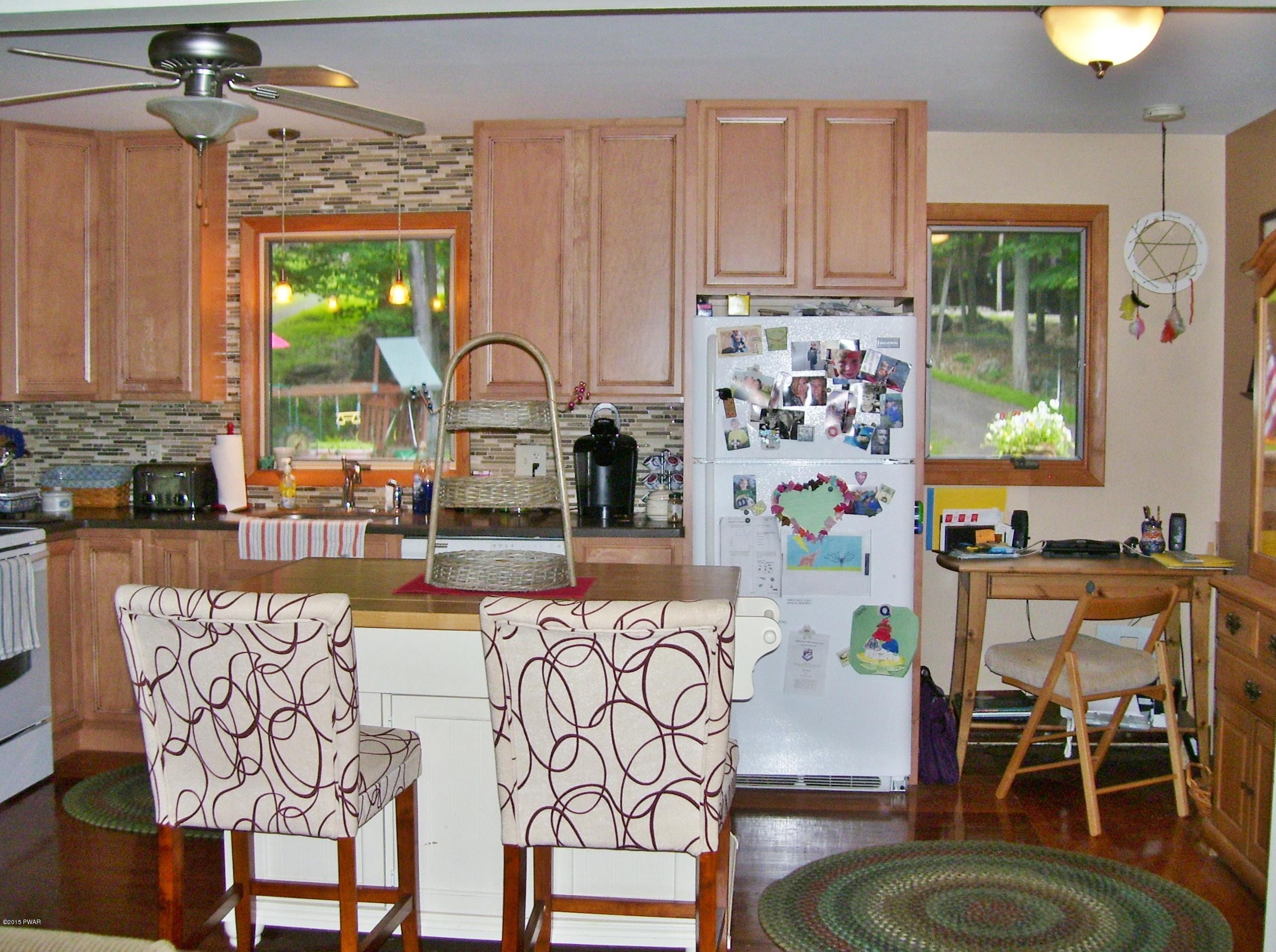 48 Deerfoot Road Lake Ariel, PA 18436 - Photo 7 of 29 Eat-In Kitchen