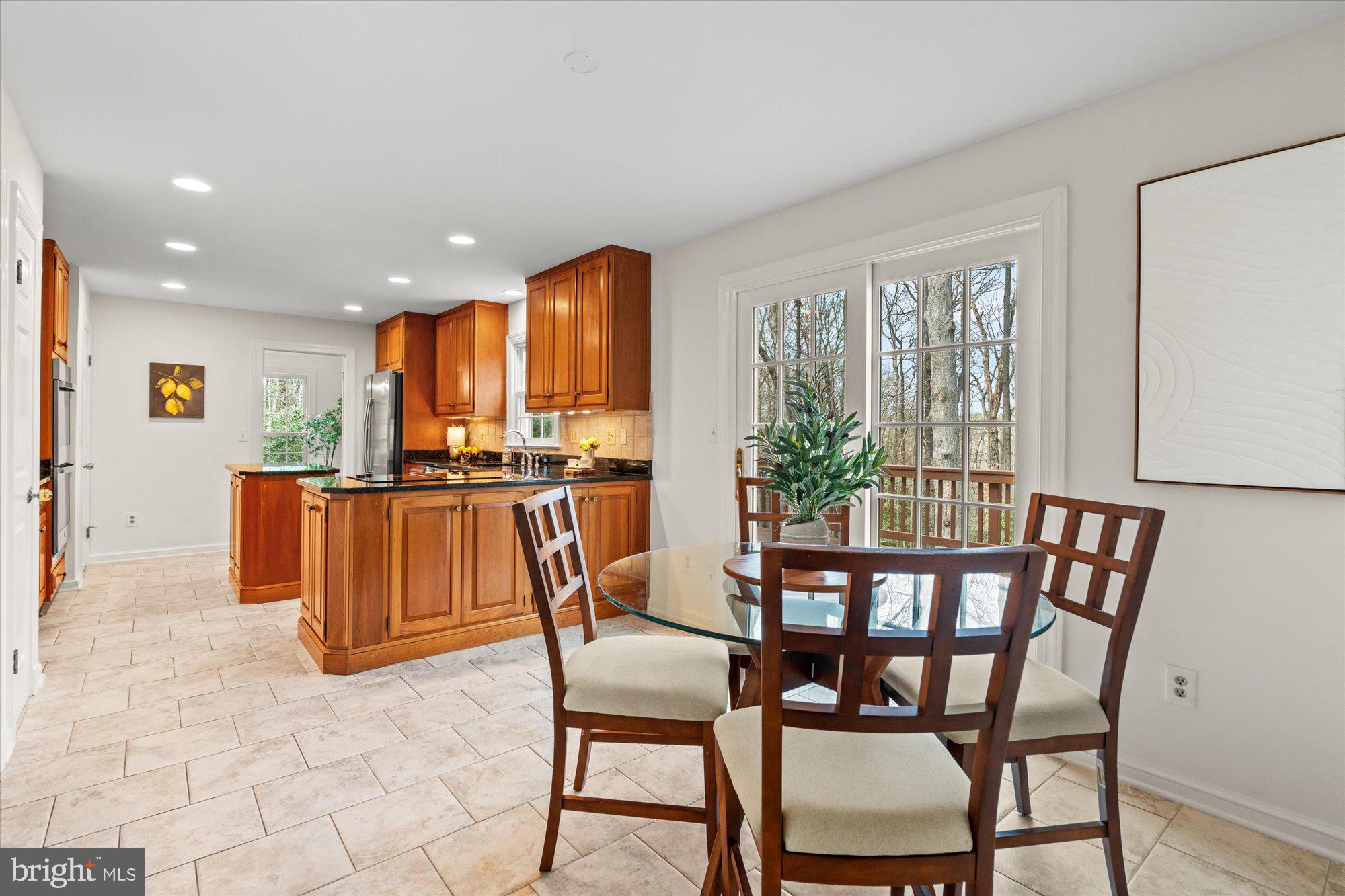 10415 Mt Sunapee Road Vienna, VA 22182 - Photo 18 of 53 Eat-In Kitchen w/ Access to Large Deck