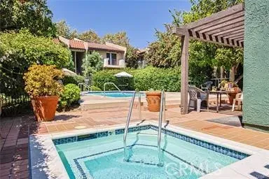 $449,950 | 7439 Woodman Avenue, Unit 31, Van Nuys, CA 91401