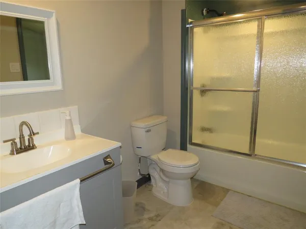 $750 | 12069 Joyce Lane, Unit 6, Roanoke, TX 76262