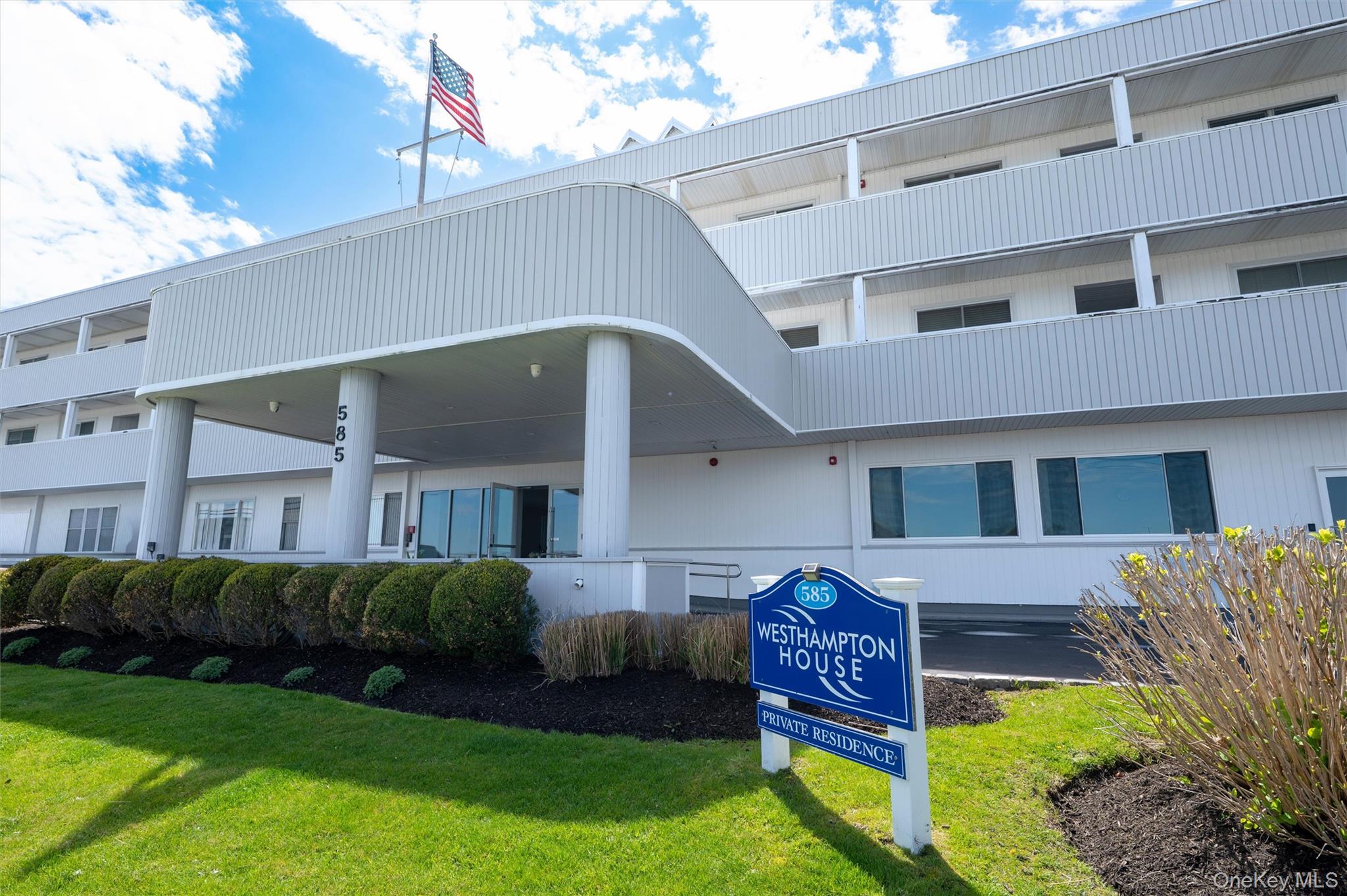585 Dune Road, Unit B1012 Westhampton, NY 11978 - Photo 15 of 16