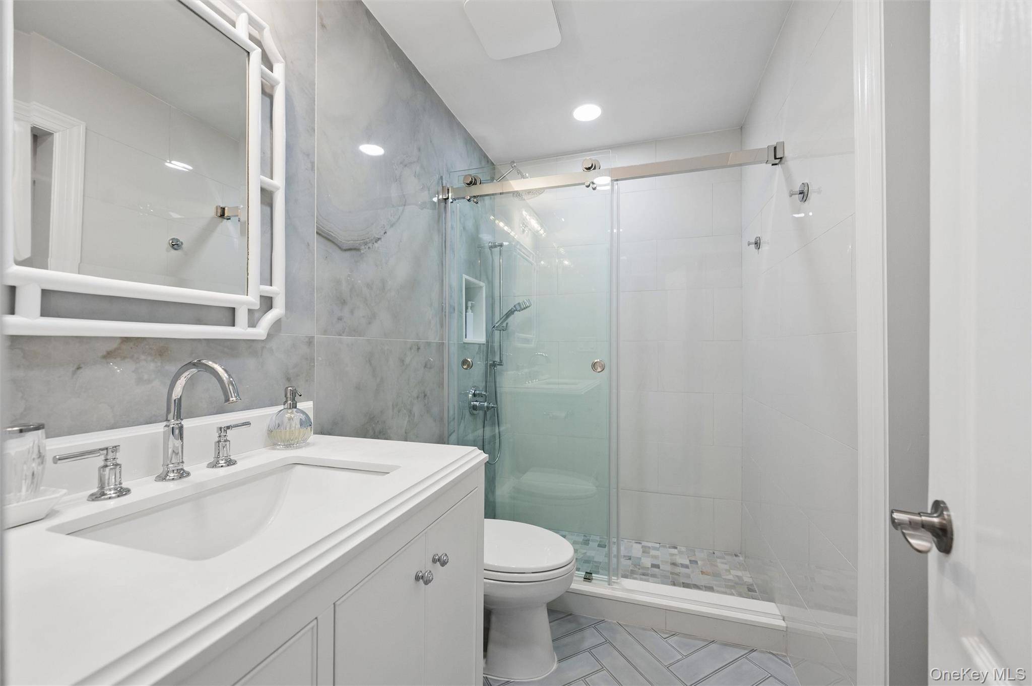 585 Dune Road, Unit B1012 Westhampton, NY 11978 - Photo 9 of 16