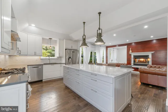 $975,000 | 1038 Cottonwood Drive, Collegeville, PA 19426