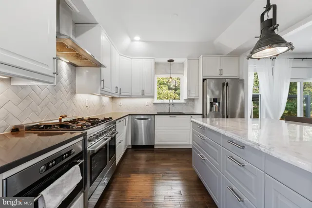 $975,000 | 1038 Cottonwood Drive, Collegeville, PA 19426