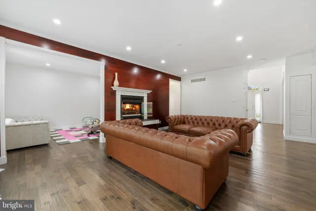 $975,000 | 1038 Cottonwood Drive, Collegeville, PA 19426