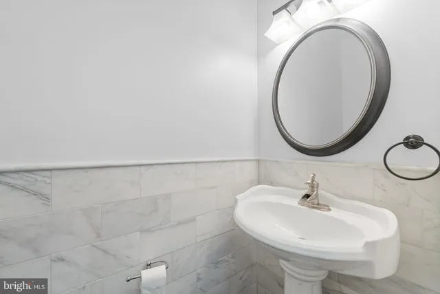 $975,000 | 1038 Cottonwood Drive, Collegeville, PA 19426